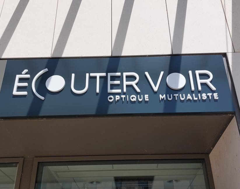 ECOUTER VOIR