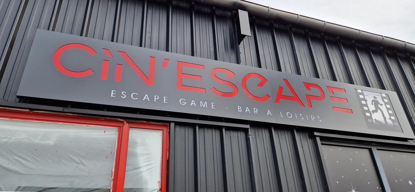 CIN'ESCAPE