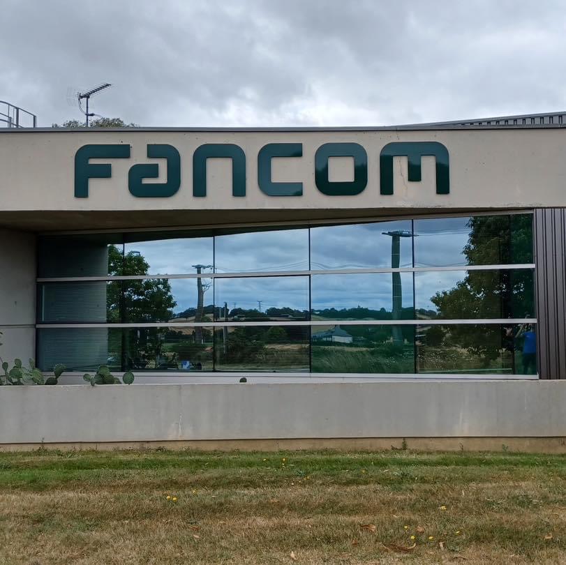FANCOM